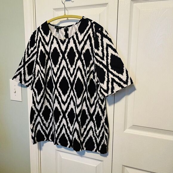 Talbots Tops - TALBOTS Womens Size 10 Black White Cotton Blouse Top Short Sleeve Popover